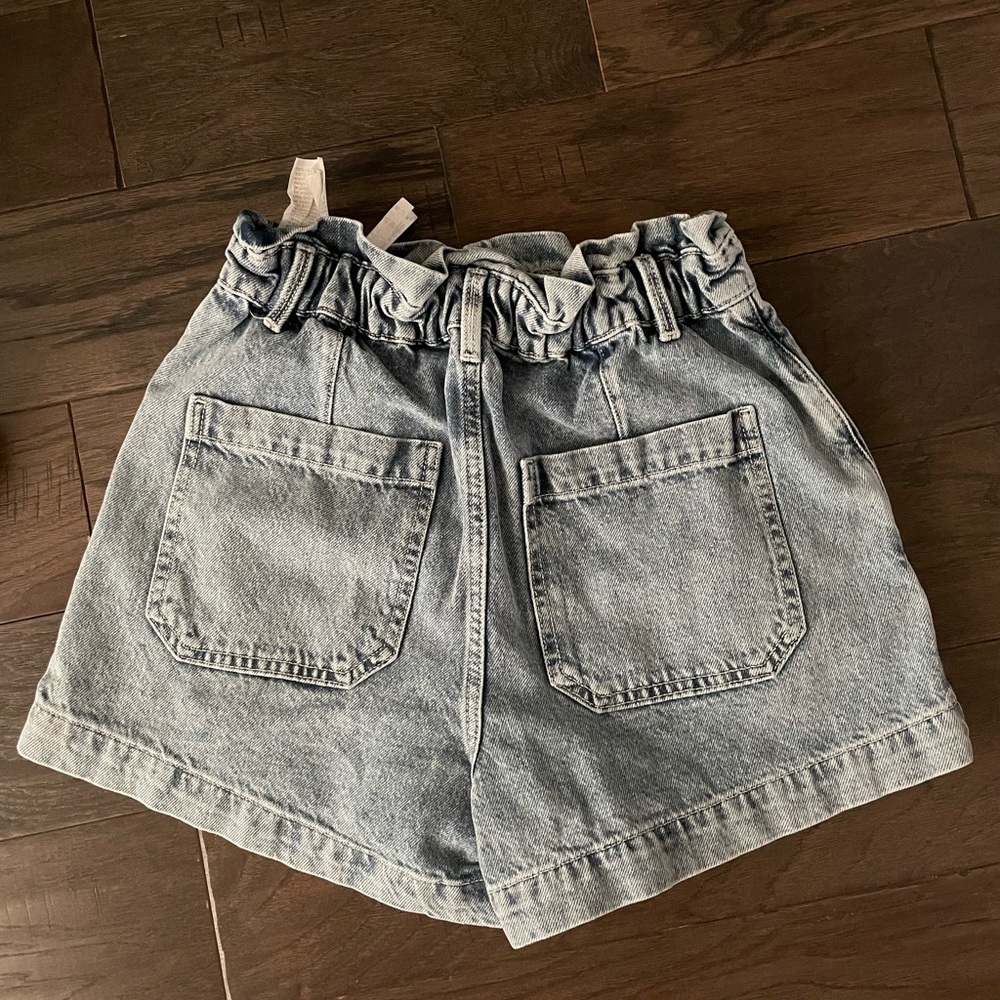 Zara elastic paper bag shorts sz 4 - Picture 2 of 10